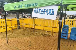 除了你替补都不会打球！里夫斯14投9中贡献21分 其余替补合计12分